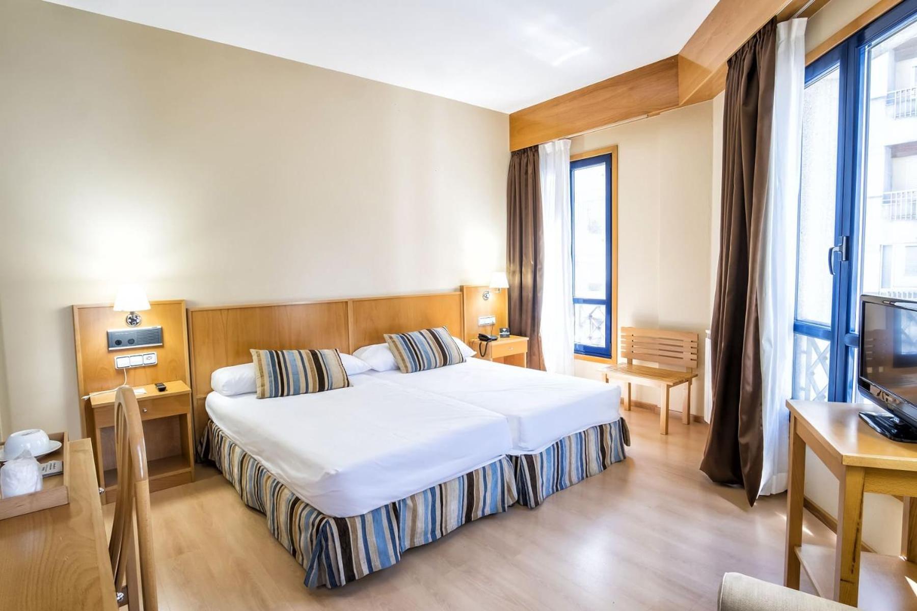 Hotel Alda Castelao Вілагарсія-де-Ароуса Екстер'єр фото
